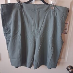 32 Degrees Cool Women's Light Teal Green Flat Front Shorts